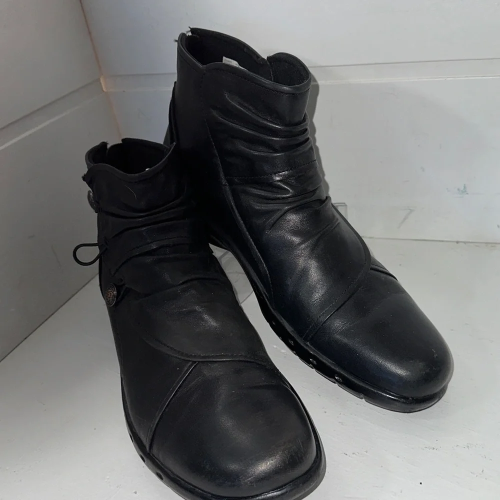Rockport winter black leather booties sz 9.5